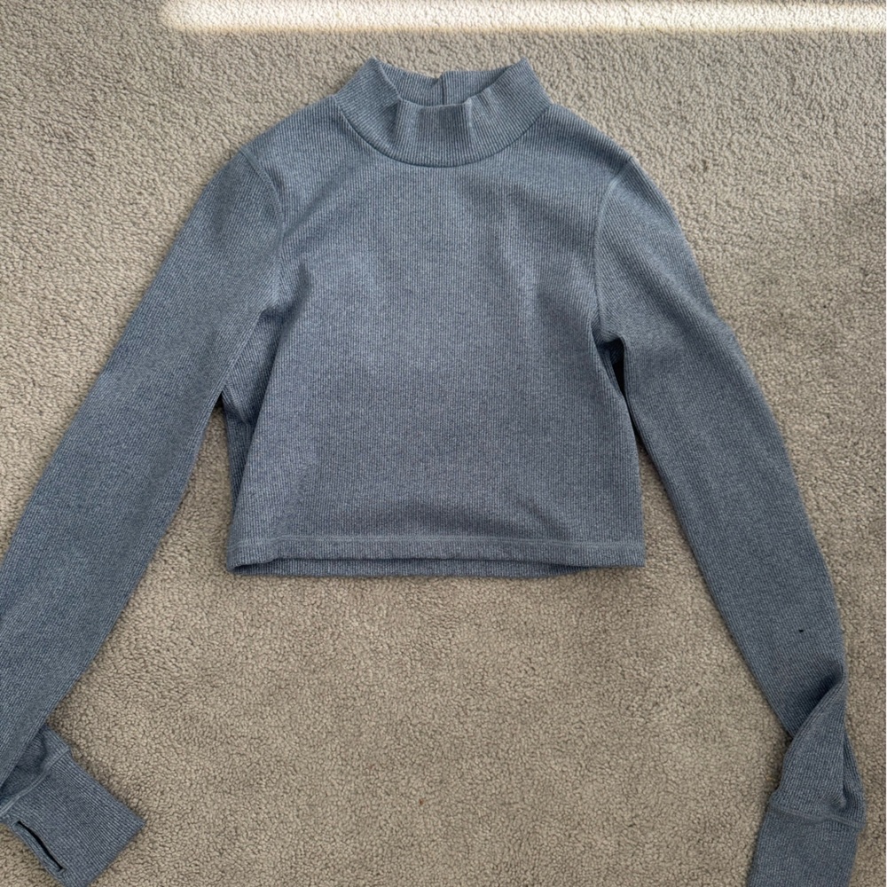 Athleta Gray Long Sleeve Top